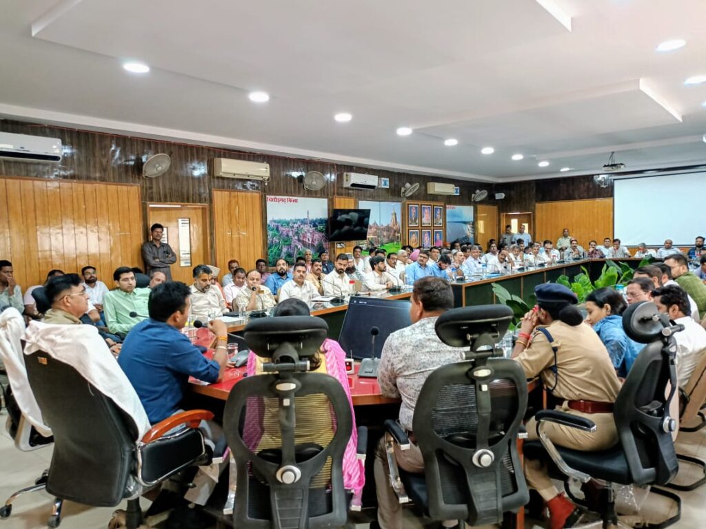 चित्तौड़गढ़: व्यक्ति अपनी प्रेरणा से करें ब्लैकआउट-जिला कलक्टर